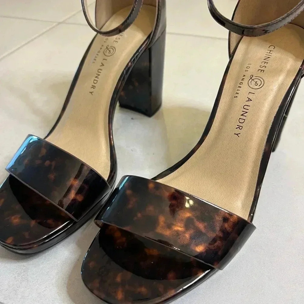 Chinese Laundry Sz 8 1/2 dressy strappy sandals. Tortoise’s print. Holiday party